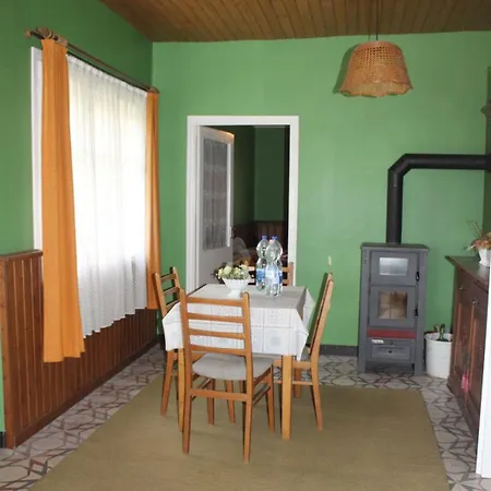 Landsted Golden Rose