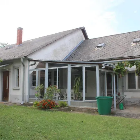 Golden Rose 乡村民宿 Zánka