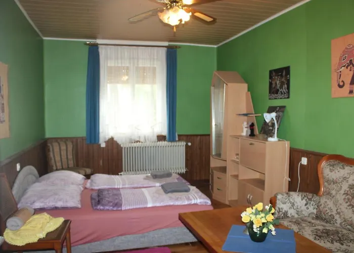 Golden Rose カントリーハウス Zánka